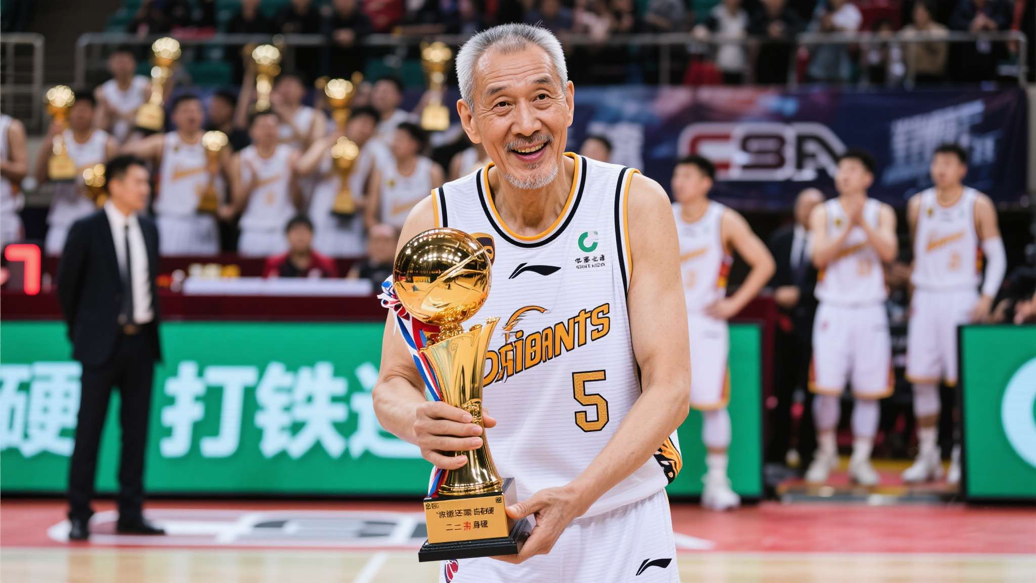 他是CBA现役最老球员，打了20年拿5冠，身家过亿，已为退役铺路